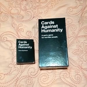 Games Cards Against Humanity.
